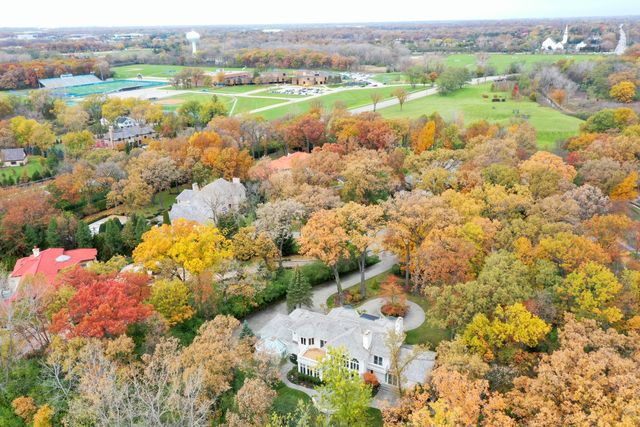 $1,525,000 | 1021 Barrys Court, Lake Forest, IL 60045