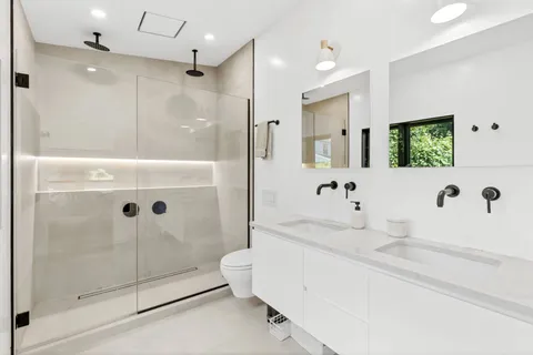 $2,390,000 | 50 Gloucester Avenue, Montauk, NY 11954