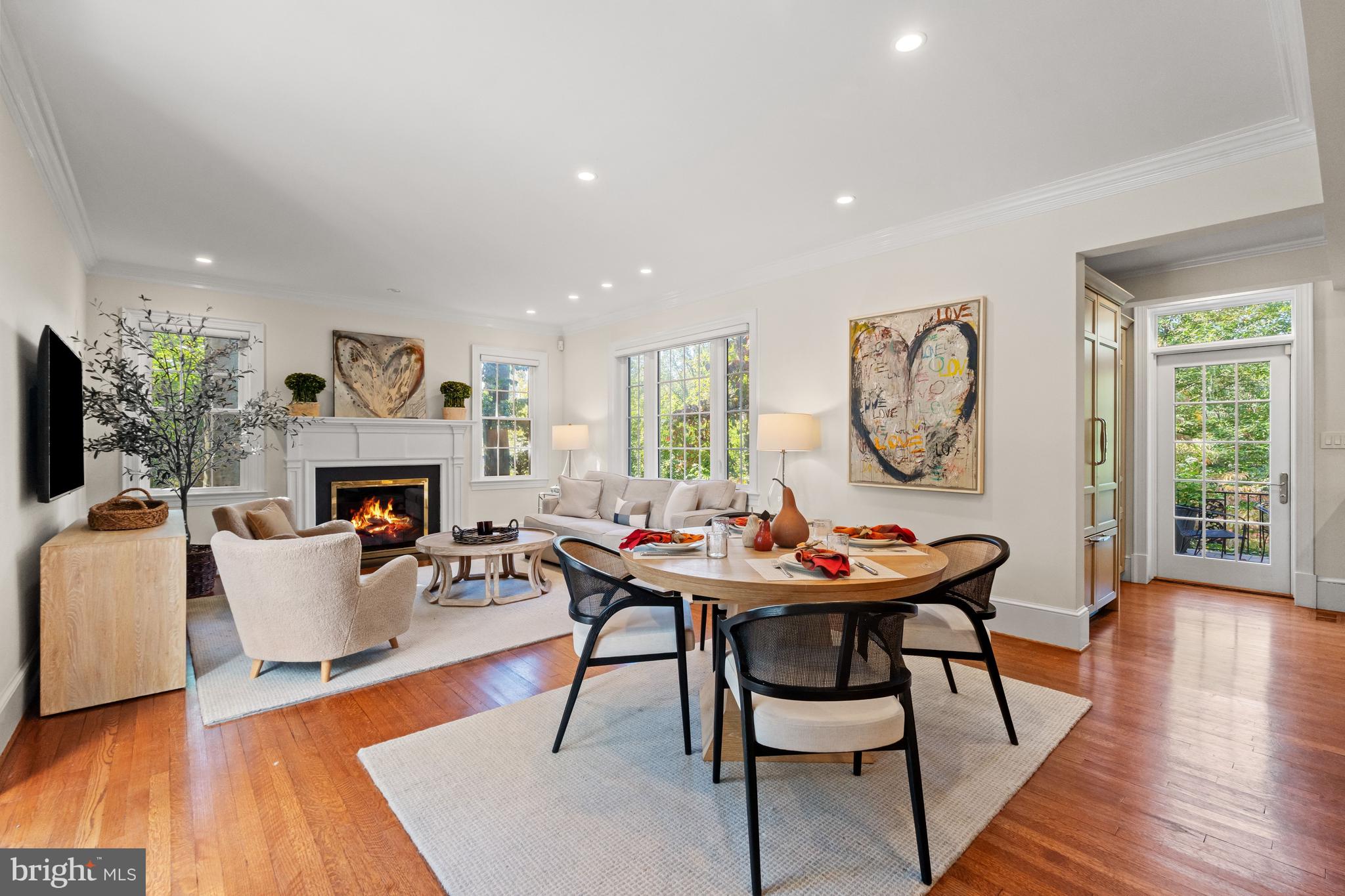 Main Level - Family Room / Dining Area