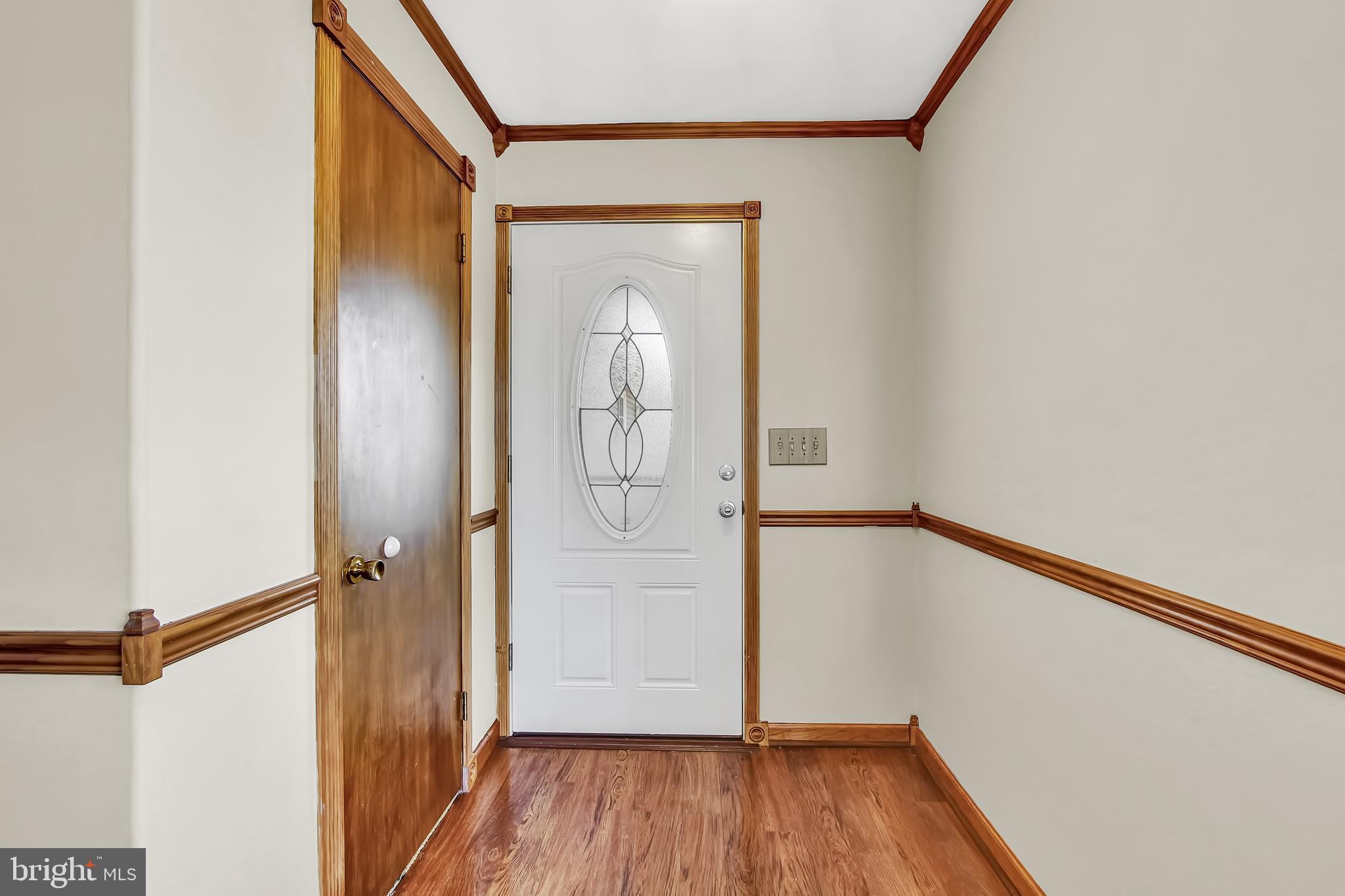 2346 Grandview Road Hanover, PA 17331 - Photo 3 of 36 Gleaming Hardwood