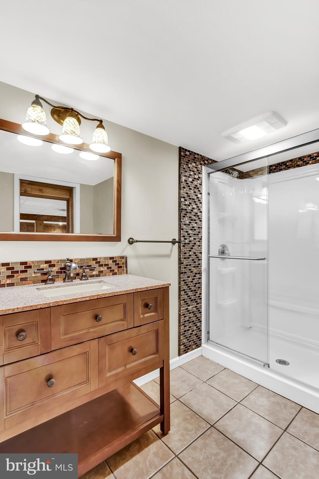 2346 Grandview Road Hanover, PA 17331 - Photo 30 of 36 Basement Full Bath