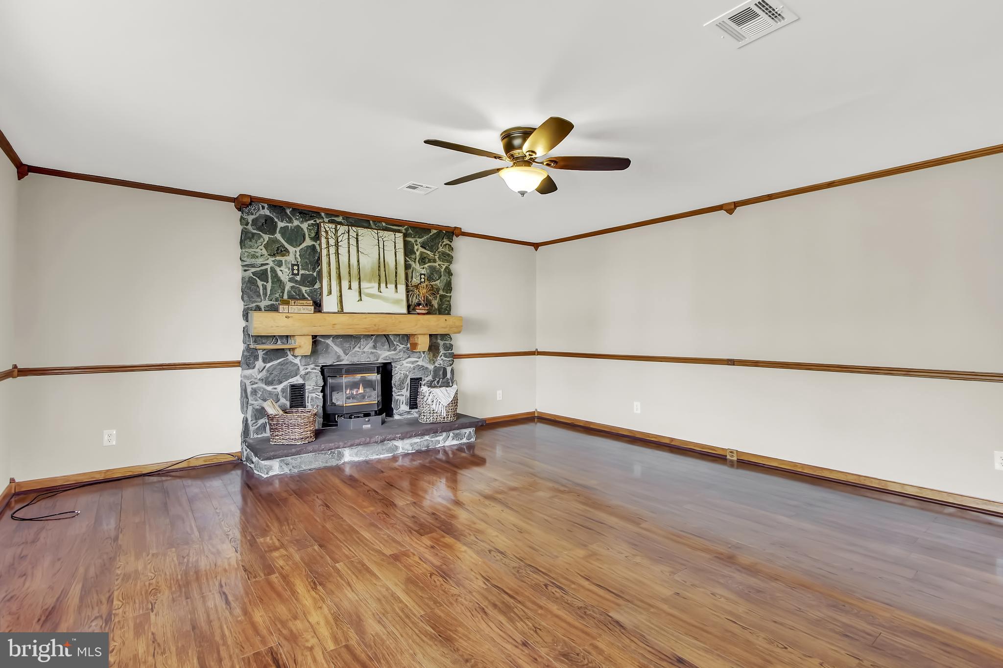 2346 Grandview Road Hanover, PA 17331 - Photo 6 of 36