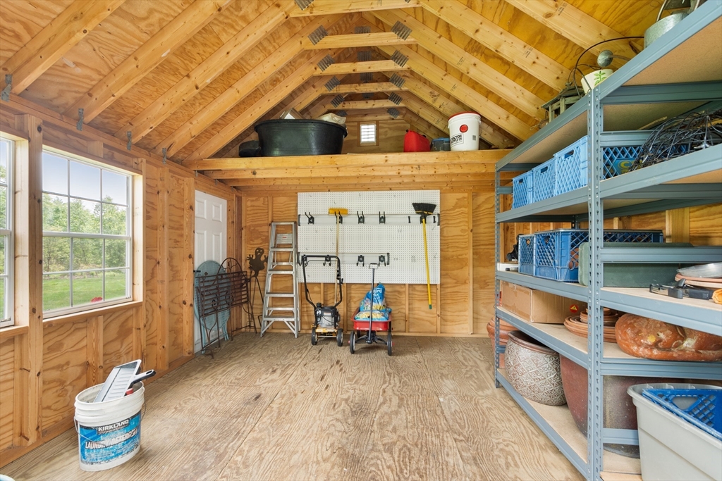 571 Northfield Road Lunenburg, MA 01462 - Photo 28 of 32