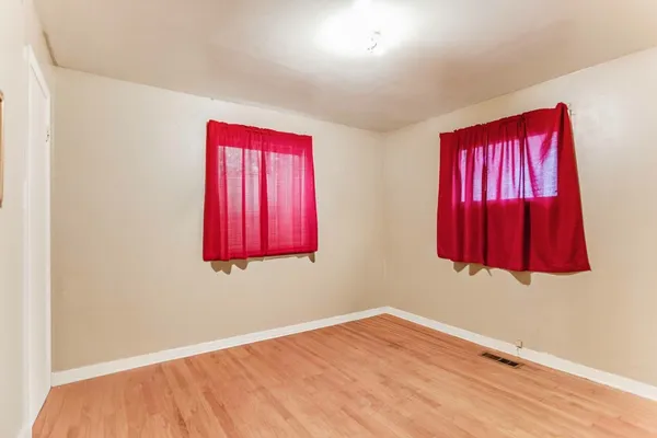 $179,900 | 1720 Calvin Drive, Hopkinsville, KY 42240