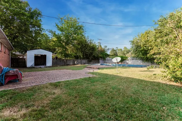 $179,900 | 1720 Calvin Drive, Hopkinsville, KY 42240