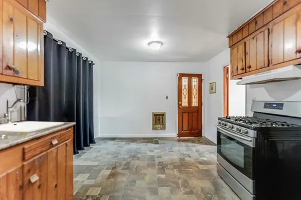 $179,900 | 1720 Calvin Drive, Hopkinsville, KY 42240