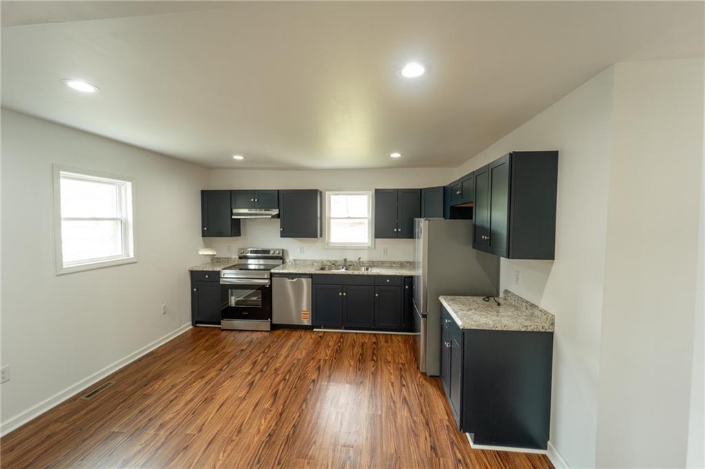 115 Laughlin Street Dawson, PA 15428 - Photo 9 of 27