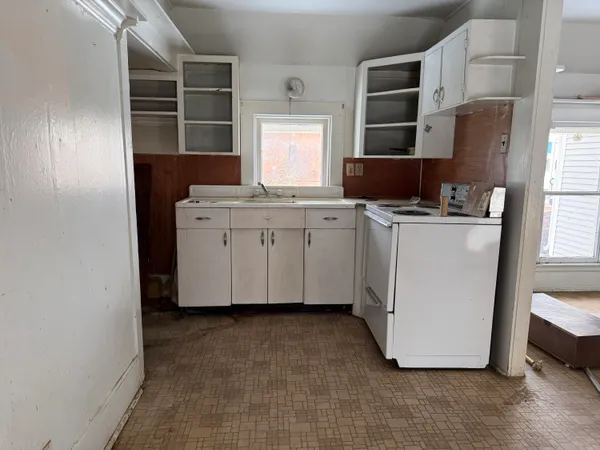 $115,000 | 504 South Superior Street, Albion, MI 49224