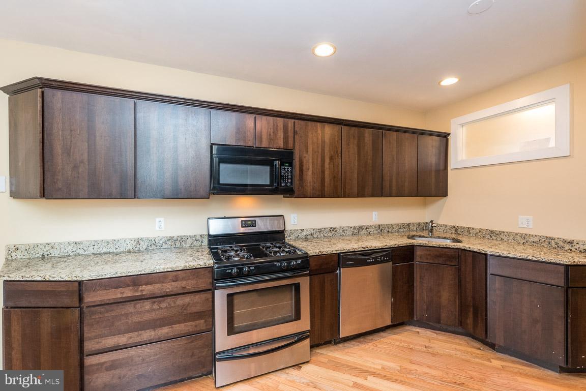 312 West 28th Street Baltimore, MD 21211 - Photo 4 of 29 Kitchen