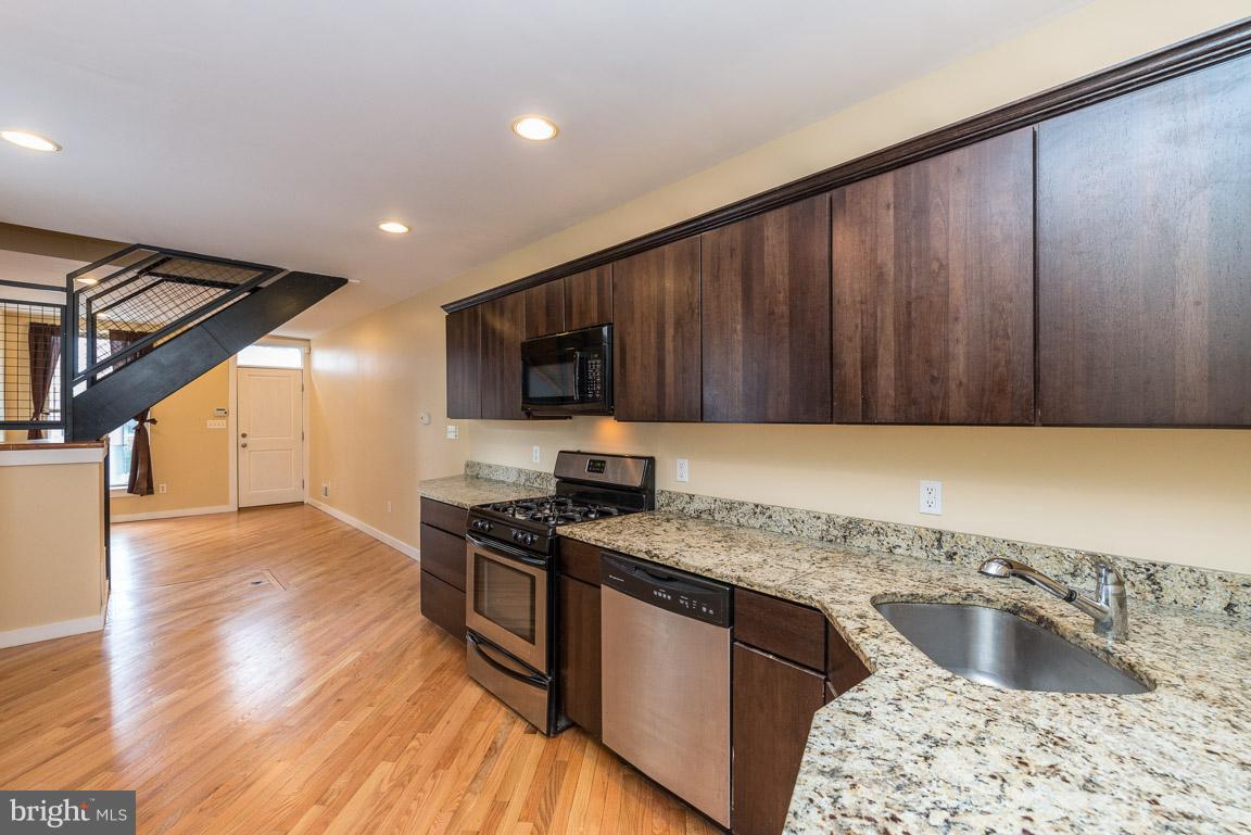 312 West 28th Street Baltimore, MD 21211 - Photo 5 of 29 Kitchen
