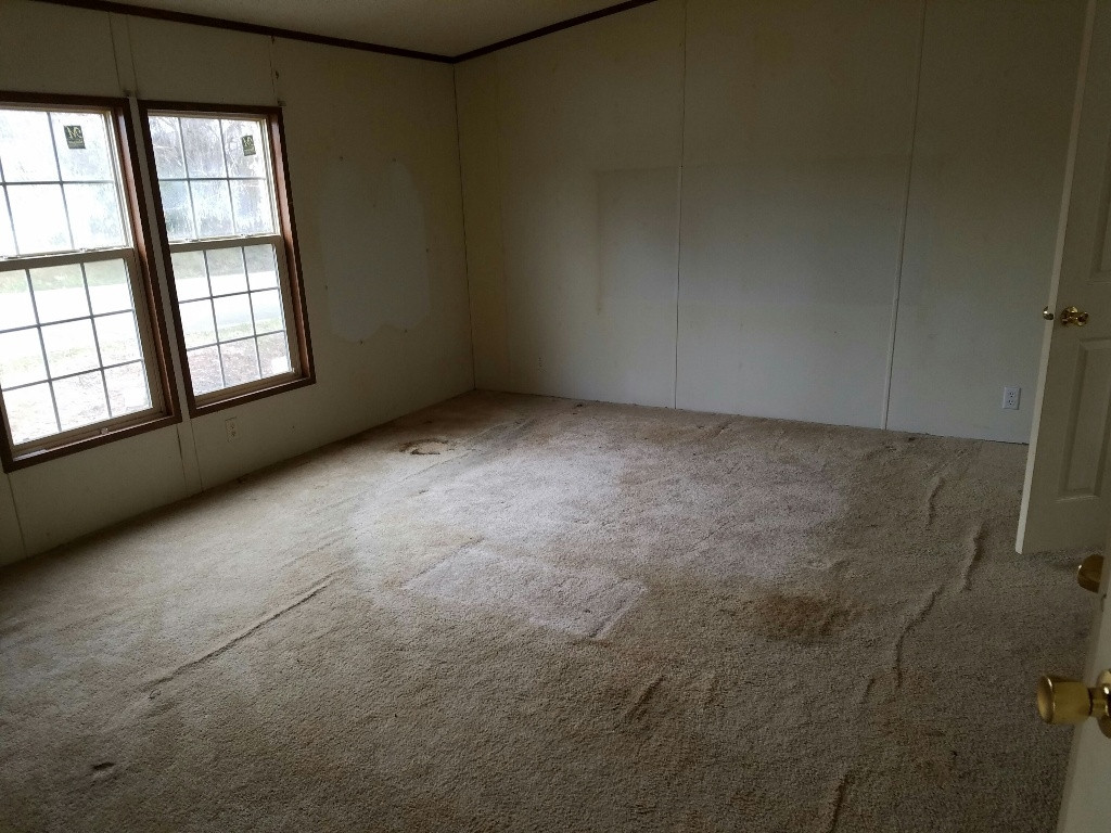 106 Deloach Road Elizabethton, TN 37643 - Photo 4 of 5 Photo 4