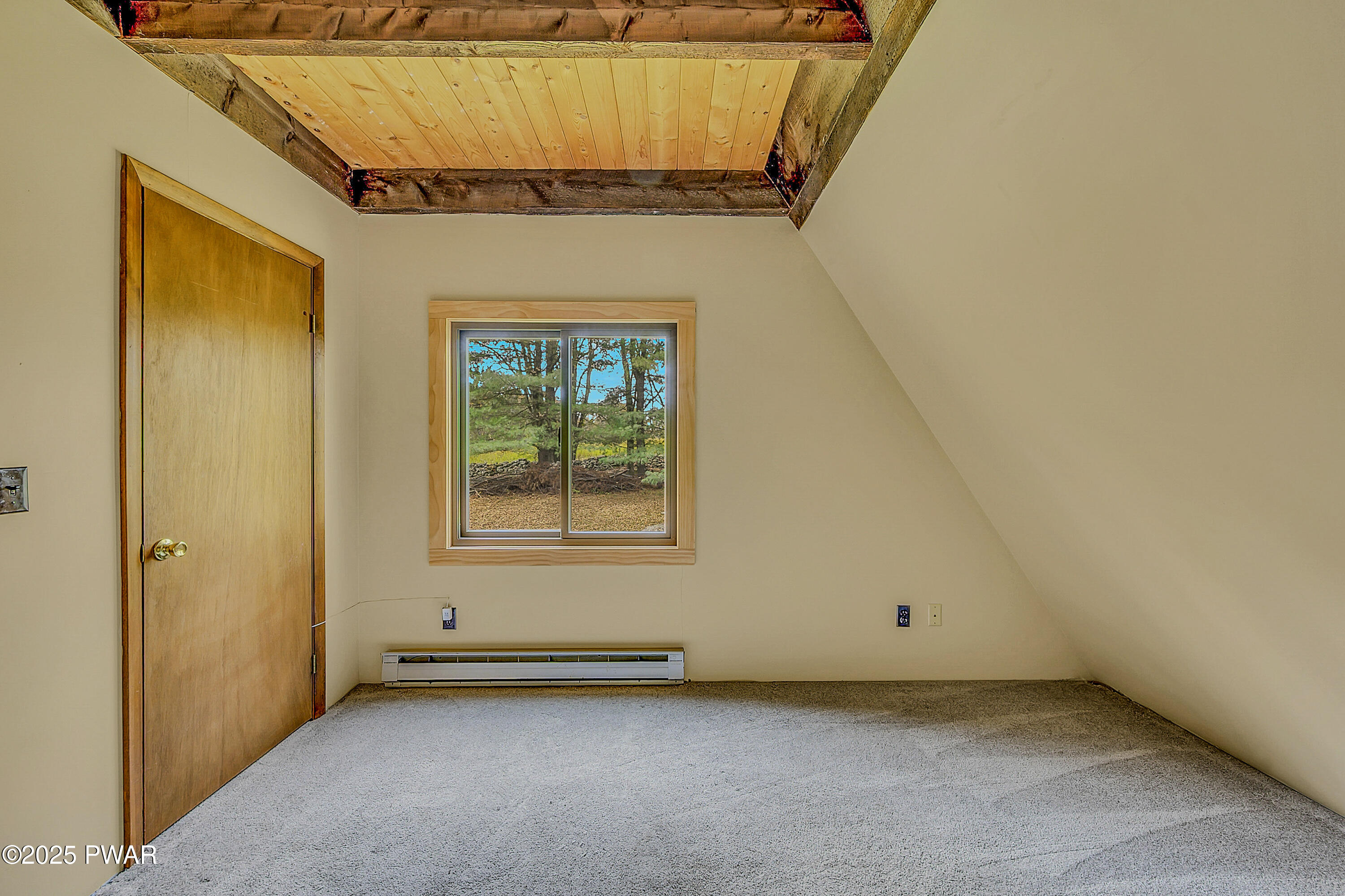100 Ridgeview Drive Lake Ariel, PA 18436 - Photo 22 of 52 an empty room with a window