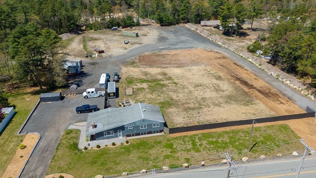 19 County Road West Wareham, MA 02576 - Photo 6 of 24 Gallery Image 6
