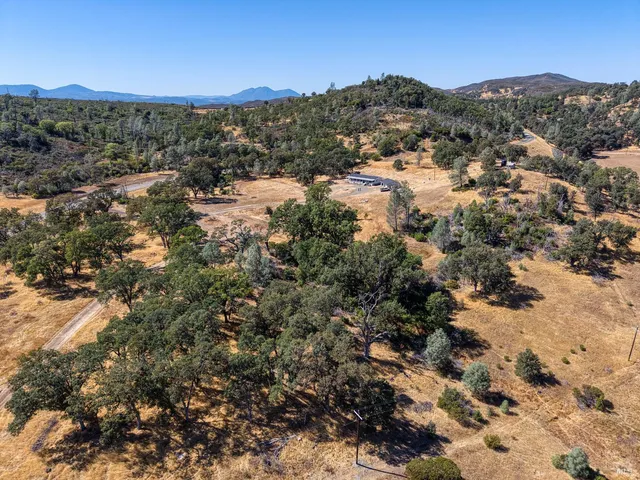 a view of street with yard