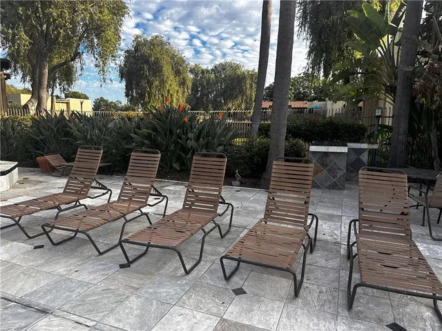 $359,900 | 1345 Cabrillo Park, Unit J11, Santa Ana, CA 92701