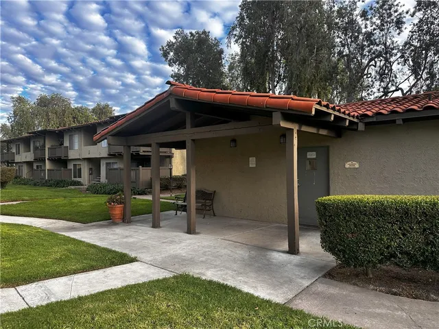 $359,900 | 1345 Cabrillo Park, Unit J11, Santa Ana, CA 92701
