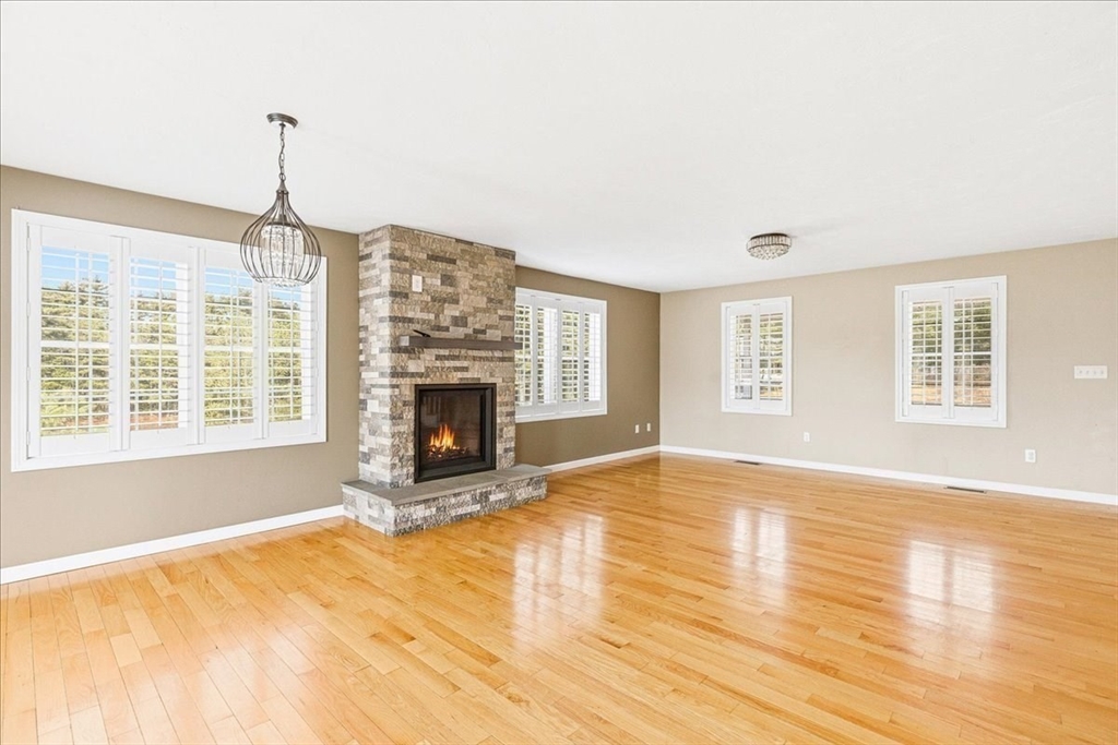 10 Jonathan Lane Wareham, MA 02571 - Photo 6 of 41