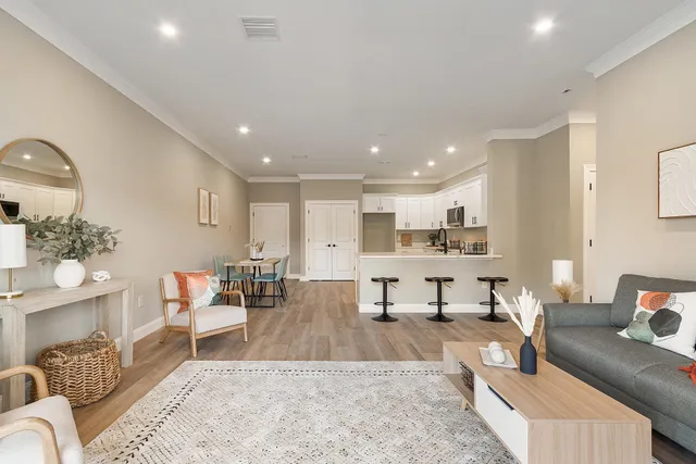 $469,900 | 10100 South Willow Street, Unit 101, Manchester, NH 03109