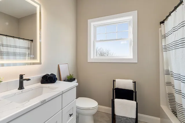 $469,900 | 10100 South Willow Street, Unit 101, Manchester, NH 03109