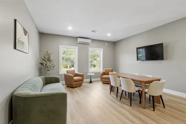 $469,900 | 10100 South Willow Street, Unit 101, Manchester, NH 03109