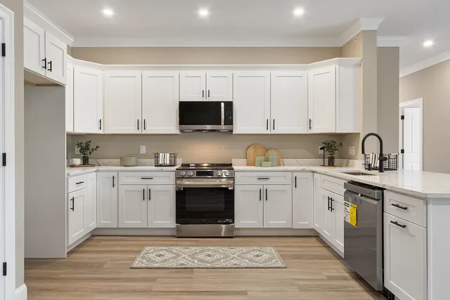 $469,900 | 10100 South Willow Street, Unit 101, Manchester, NH 03109