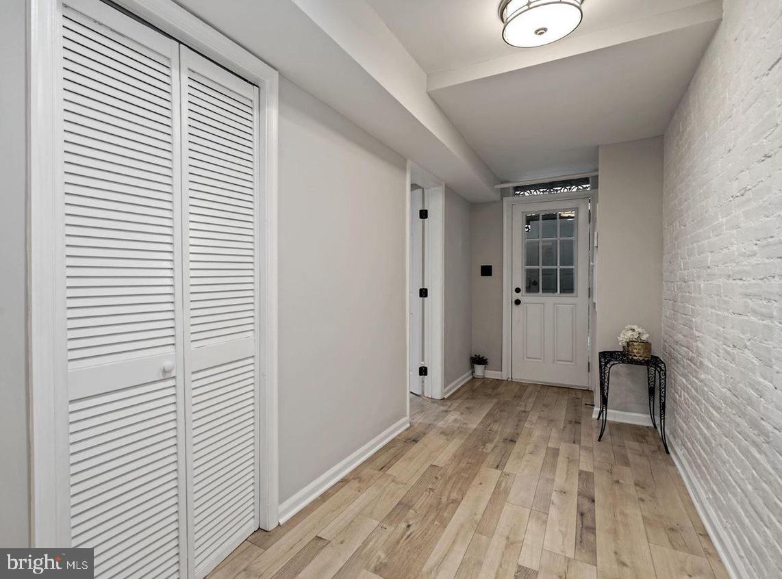 1201 4th Street Northwest, Unit B Washington, DC 20001 - Photo 3 of 17 Interior General