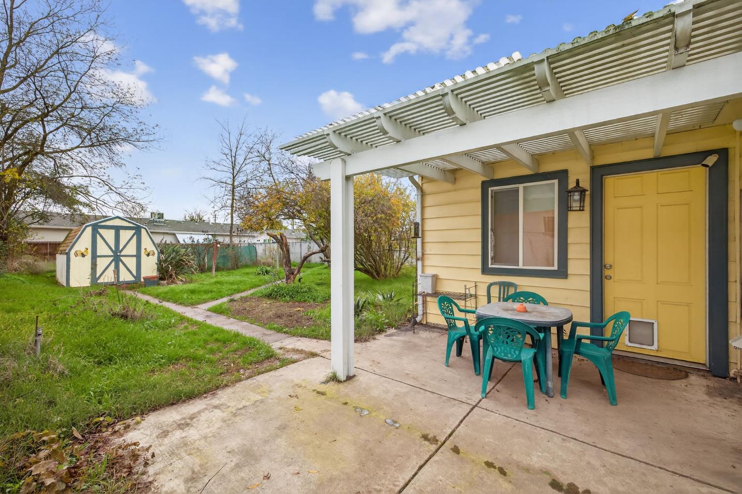 2812 Plover Street Sacramento, CA 95815 - Photo 29 of 39