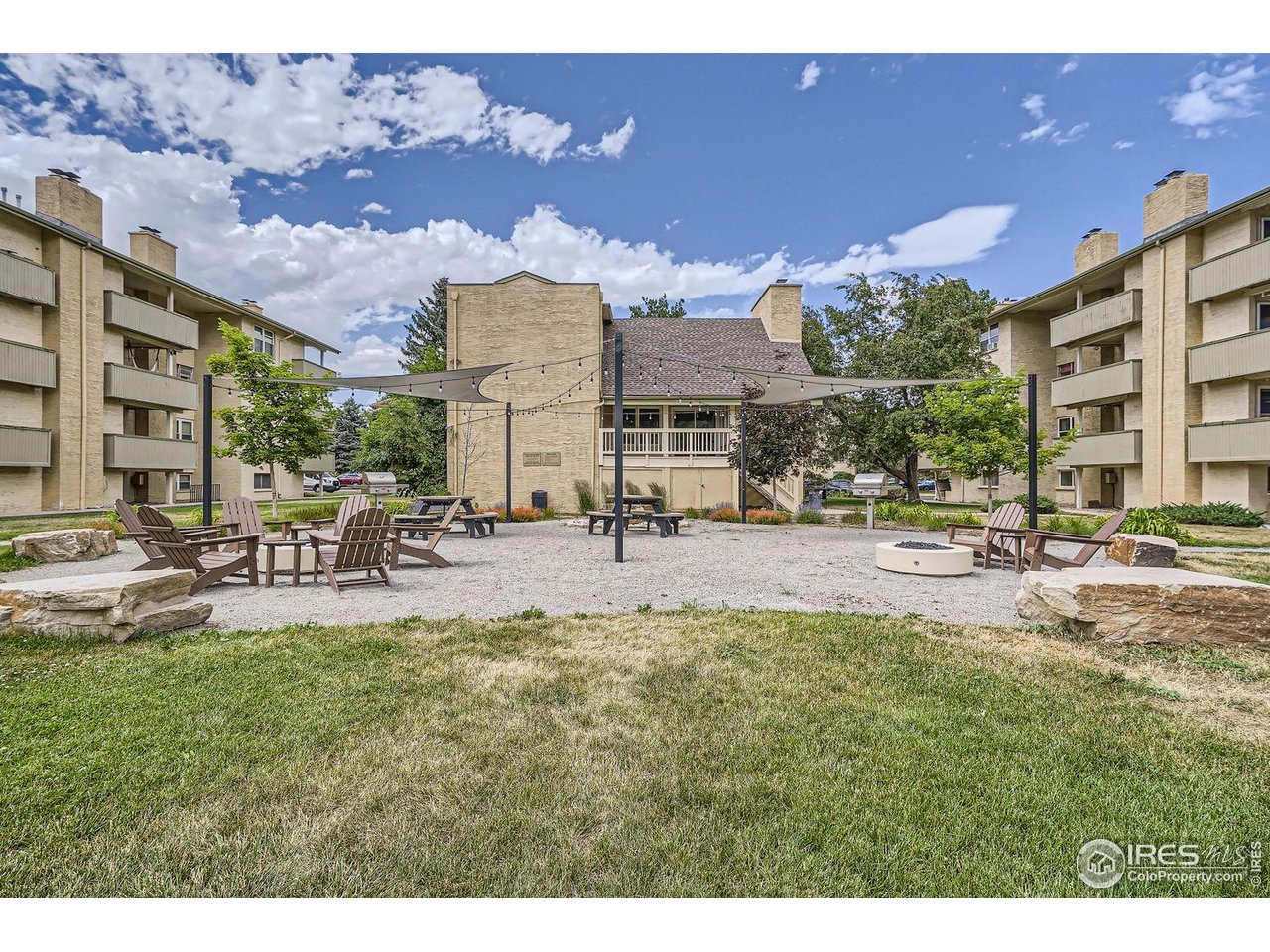 3030 Oneal Parkway, Unit R21 Boulder, CO 80301 - Photo 26 of 28 28 Courtyard