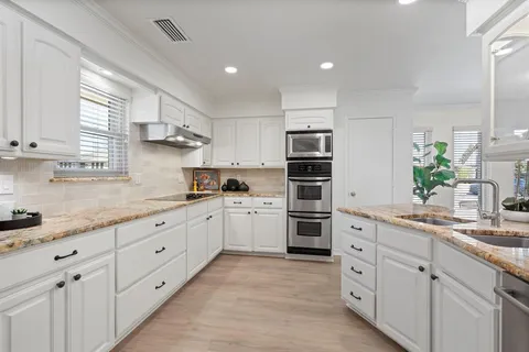 $849,000 | 6126 Highgate Lane, Dallas, TX 75214