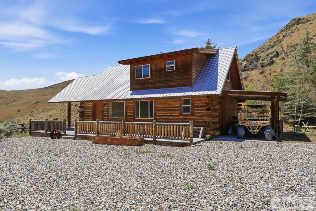 49-50 Rattlesnake Lane Salmon, ID 83467 - Photo 4 of 107
