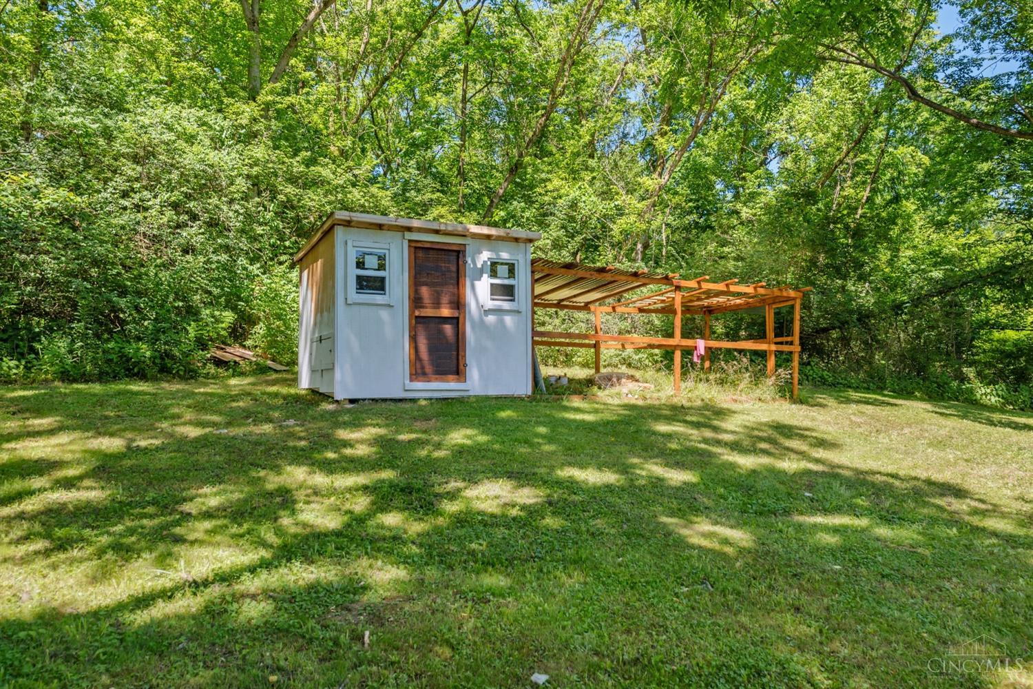 2853 Bell Road Hamilton, OH 45013 - Photo 42 of 45 Brand new chicken coop ready for your hens or other creatures!