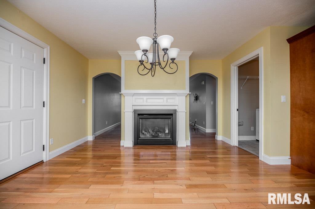 1403 Santa Fe Road Washington, IL 61571 - Photo 11 of 52 Gallery Image 11