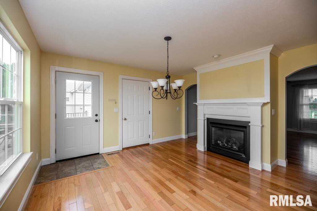 1403 Santa Fe Road Washington, IL 61571 - Photo 13 of 52 Gallery Image 13