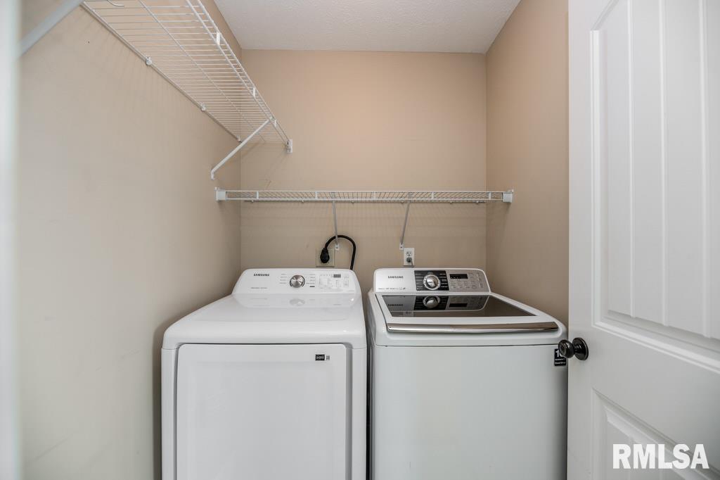 1403 Santa Fe Road Washington, IL 61571 - Photo 20 of 52 Gallery Image 20