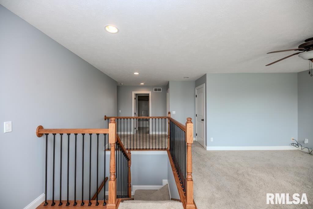 1403 Santa Fe Road Washington, IL 61571 - Photo 29 of 52 Gallery Image 29