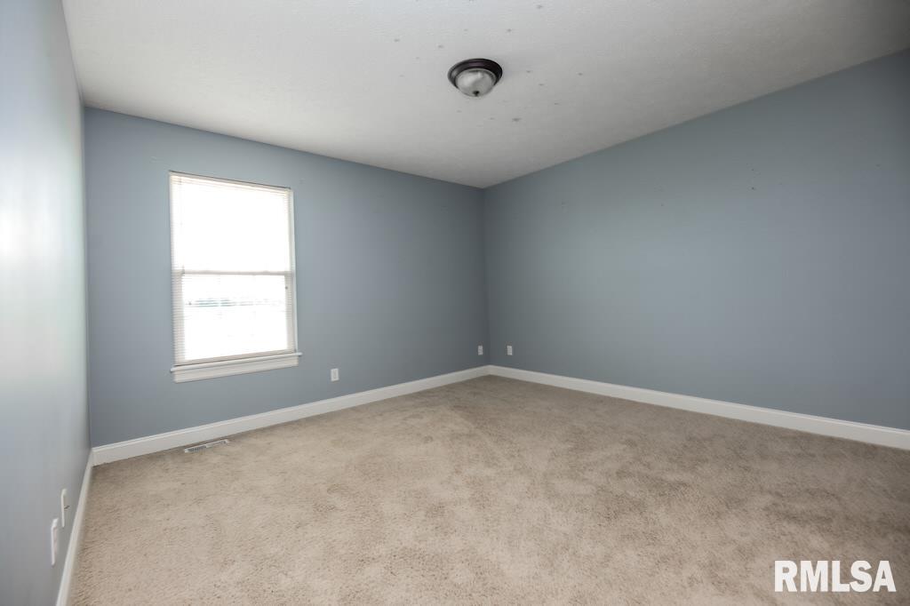1403 Santa Fe Road Washington, IL 61571 - Photo 36 of 52 Gallery Image 36