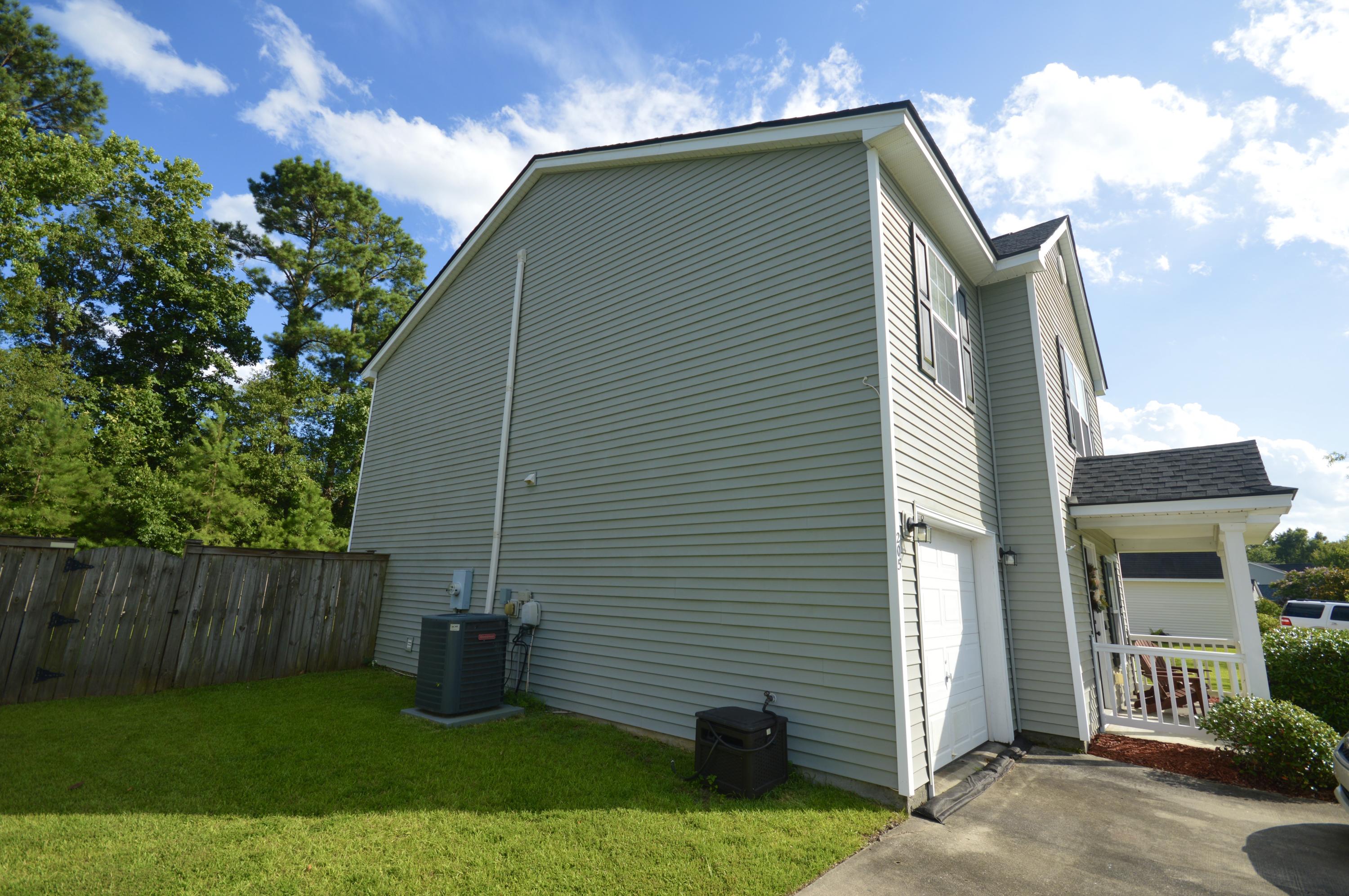 205 Border Road Goose Creek, SC 29445 - Photo 3 of 30 DSC_0006