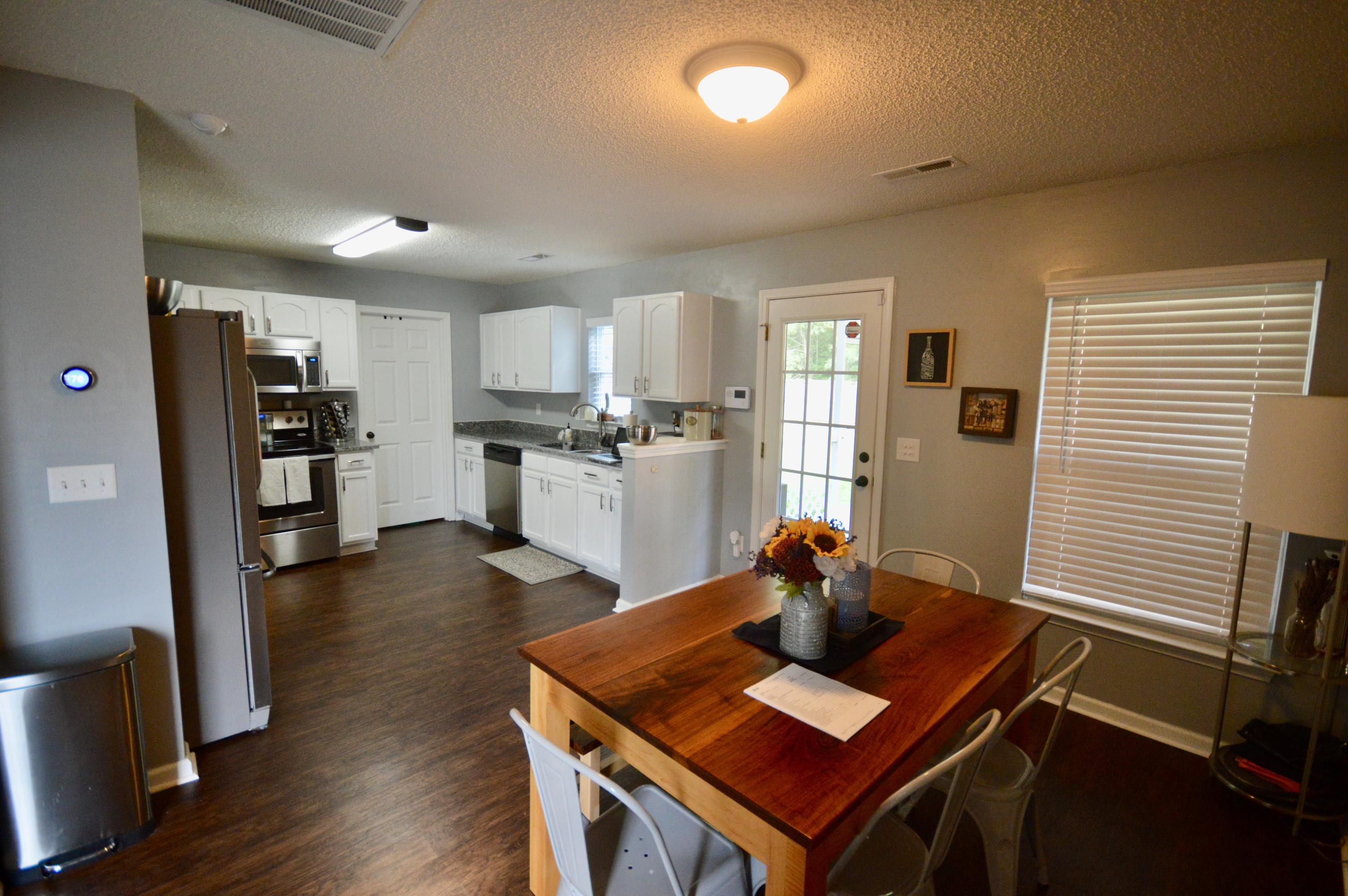 205 Border Road Goose Creek, SC 29445 - Photo 8 of 30 DSC_0011