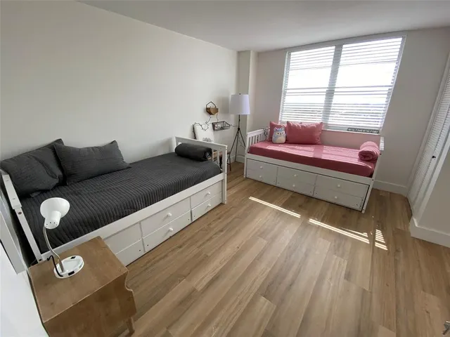 $695,000 | 1900 South Ocean Boulevard, Unit 9R, Pompano Beach, FL 33062