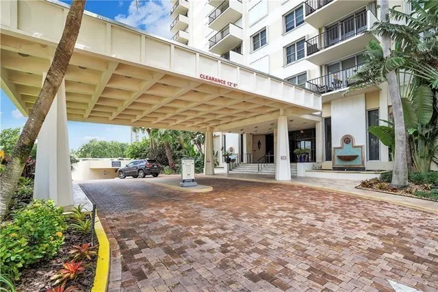 $695,000 | 1900 South Ocean Boulevard, Unit 9R, Pompano Beach, FL 33062