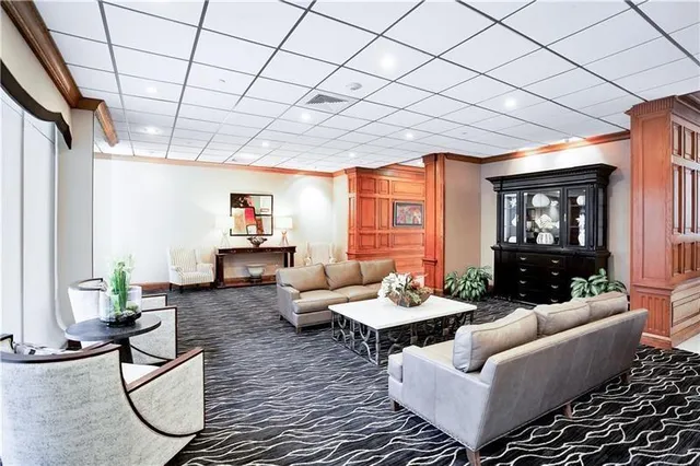 $695,000 | 1900 South Ocean Boulevard, Unit 9R, Pompano Beach, FL 33062