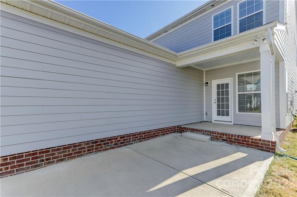 4075 Whittier Lane Tega Cay, SC 29708 - Photo 35 of 37 Gallery Image 35