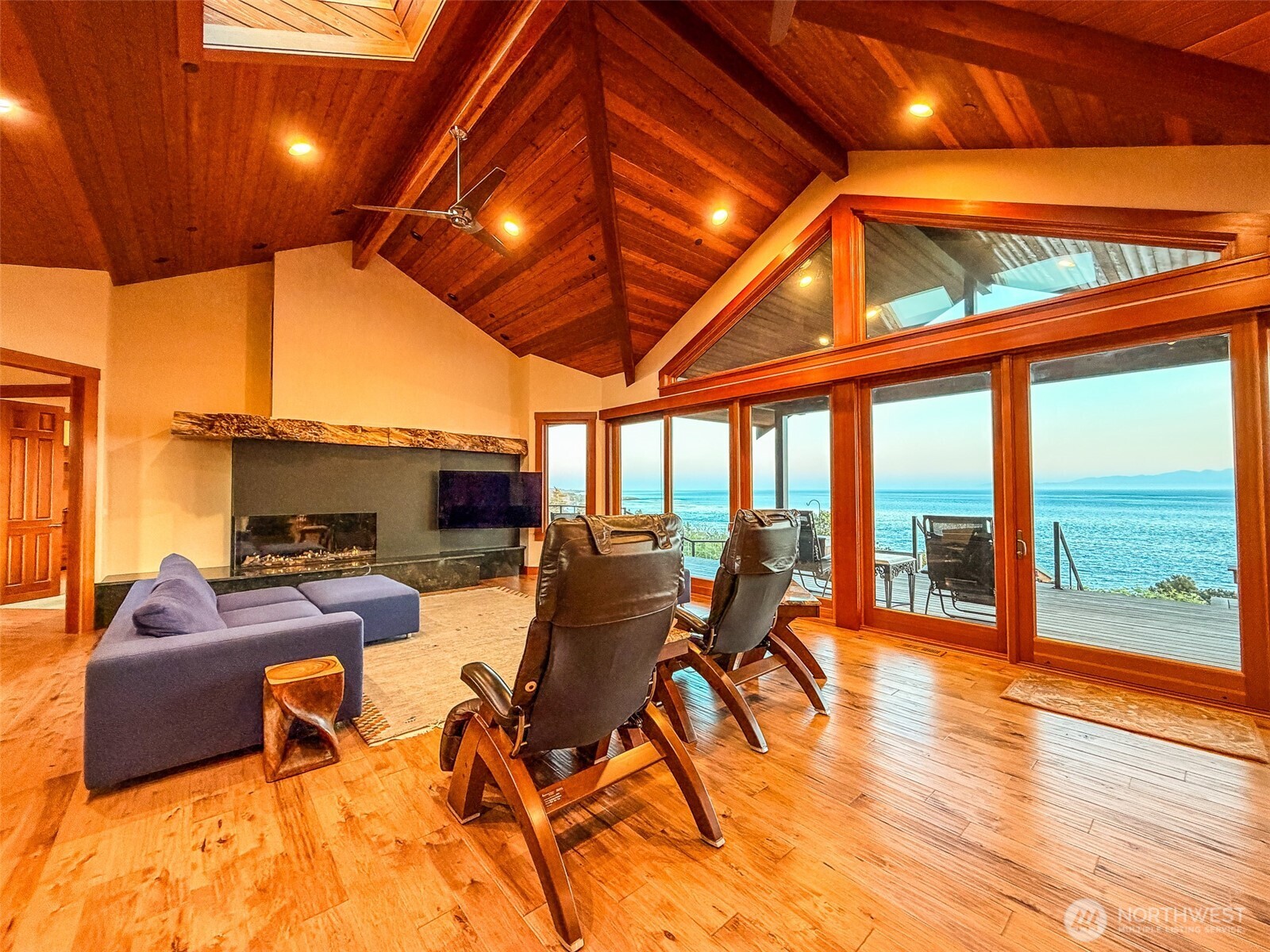 115 Clipper Way Friday Harbor, WA 98250 - Photo 9 of 40