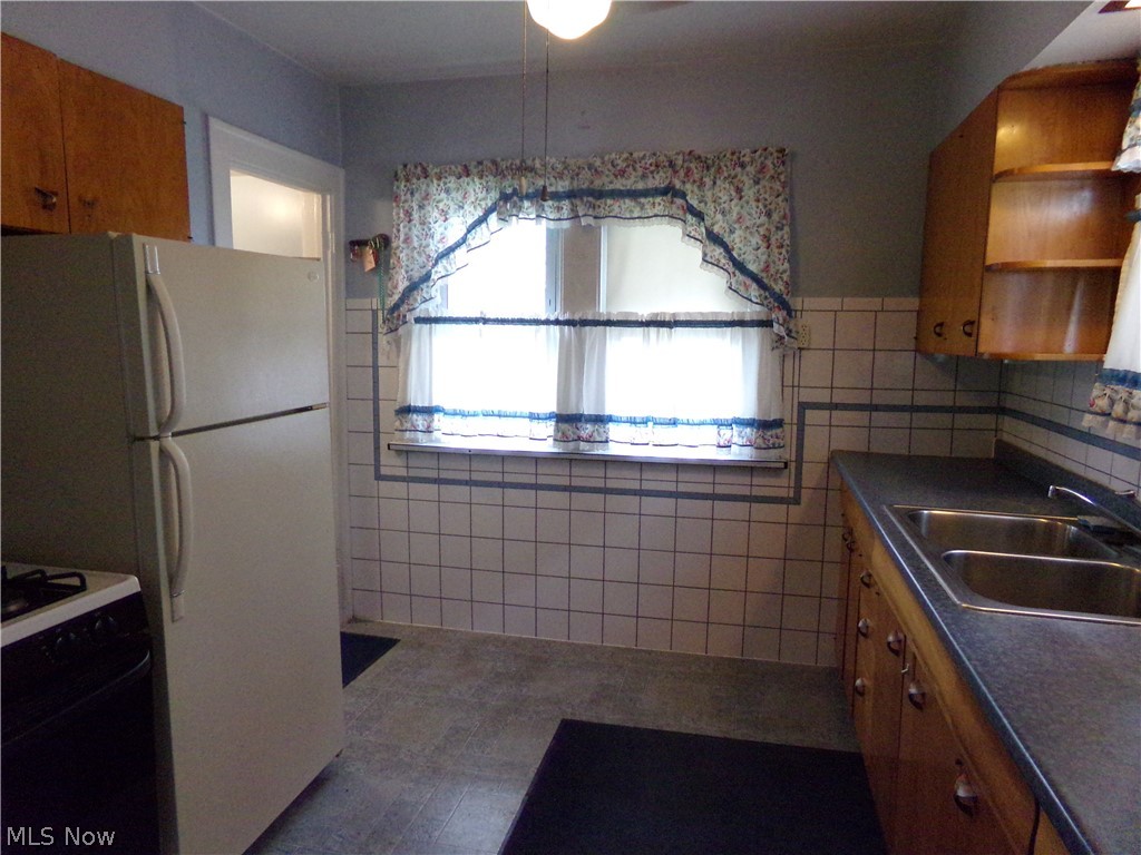 3353 Berea Road Cleveland, OH 44111 - Photo 5 of 34 Gallery Image 5