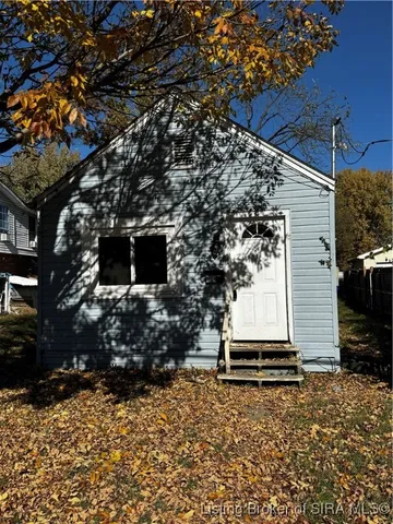 $125,000 | 1009 West Harrison Avenue, Clarksville, IN 47129