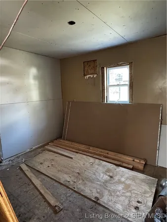 $125,000 | 1009 West Harrison Avenue, Clarksville, IN 47129