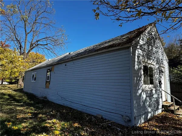 $125,000 | 1009 West Harrison Avenue, Clarksville, IN 47129