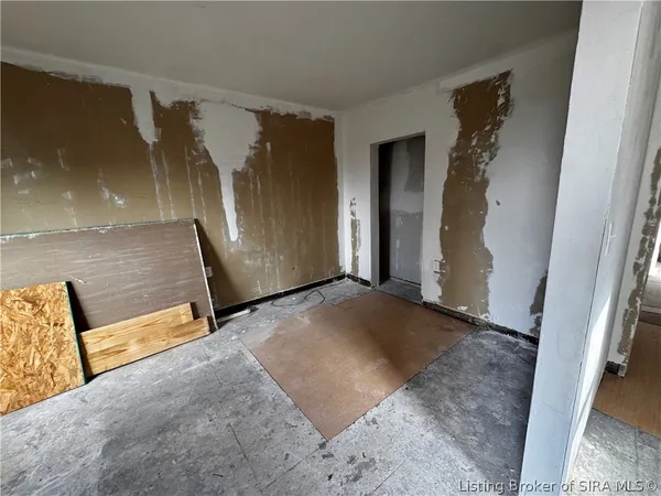 $125,000 | 1009 West Harrison Avenue, Clarksville, IN 47129