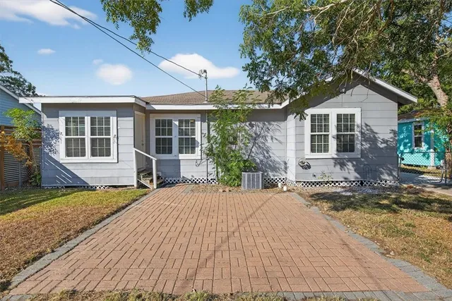 $1,400 | 3516 Topeka Street, Corpus Christi, TX 78411