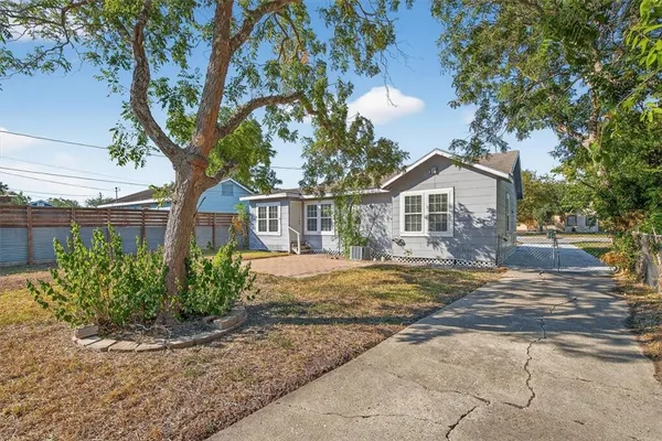 $1,400 | 3516 Topeka Street, Corpus Christi, TX 78411